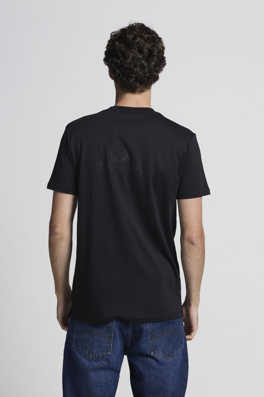 Roski Tee Black